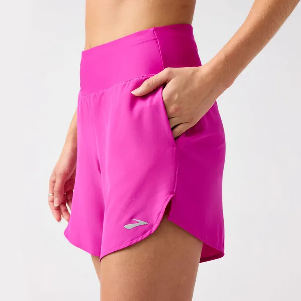 Brooks Chaser 7" Short 2.0 Magenta